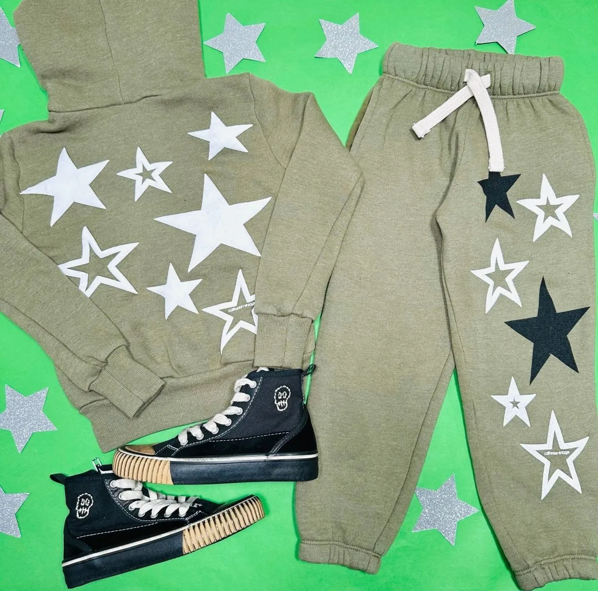 ARMY STARS ZIP UP HOODIE