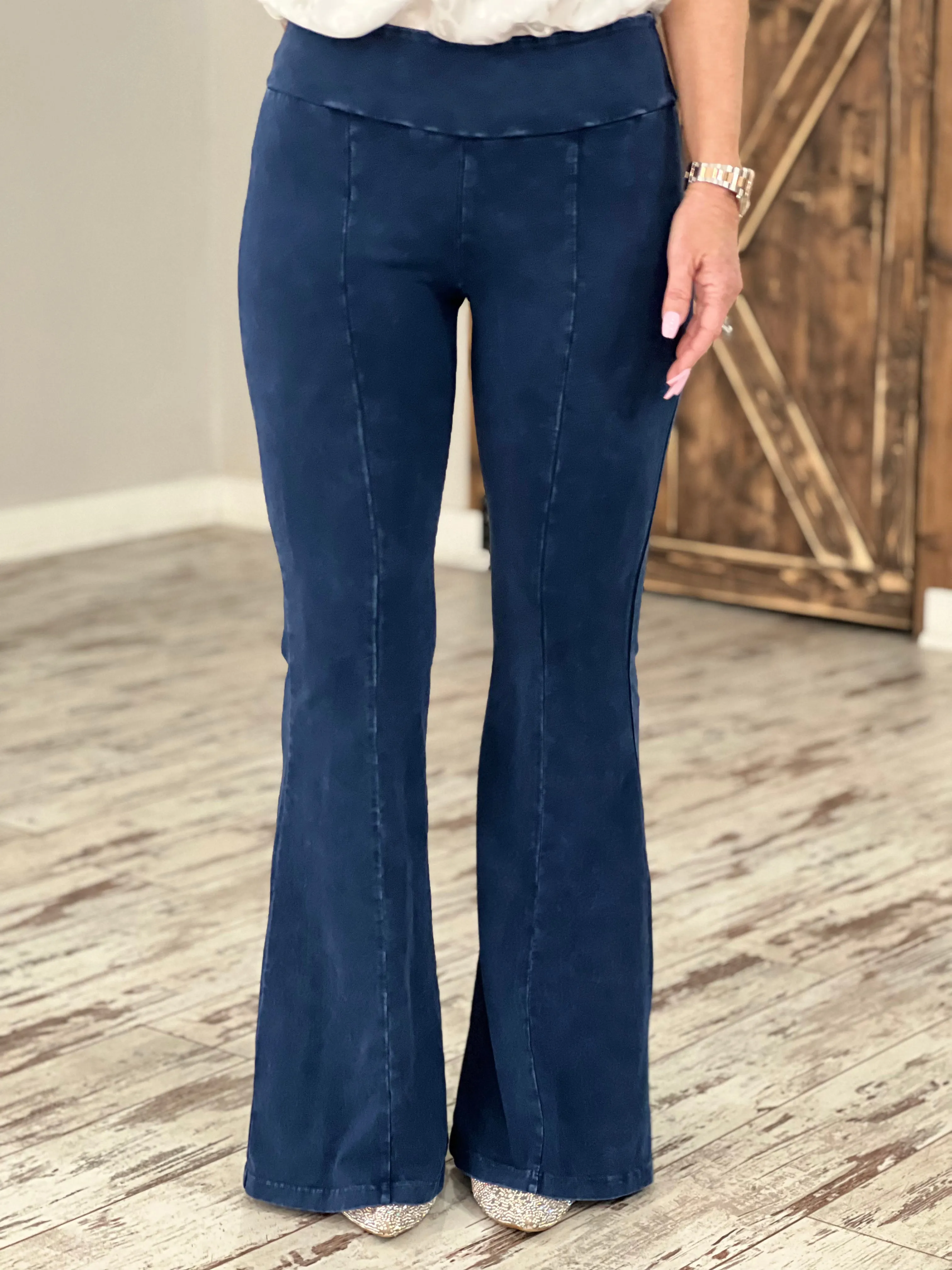 Washed Bell Bottom Front Seam Flare Pants in Dark Blue