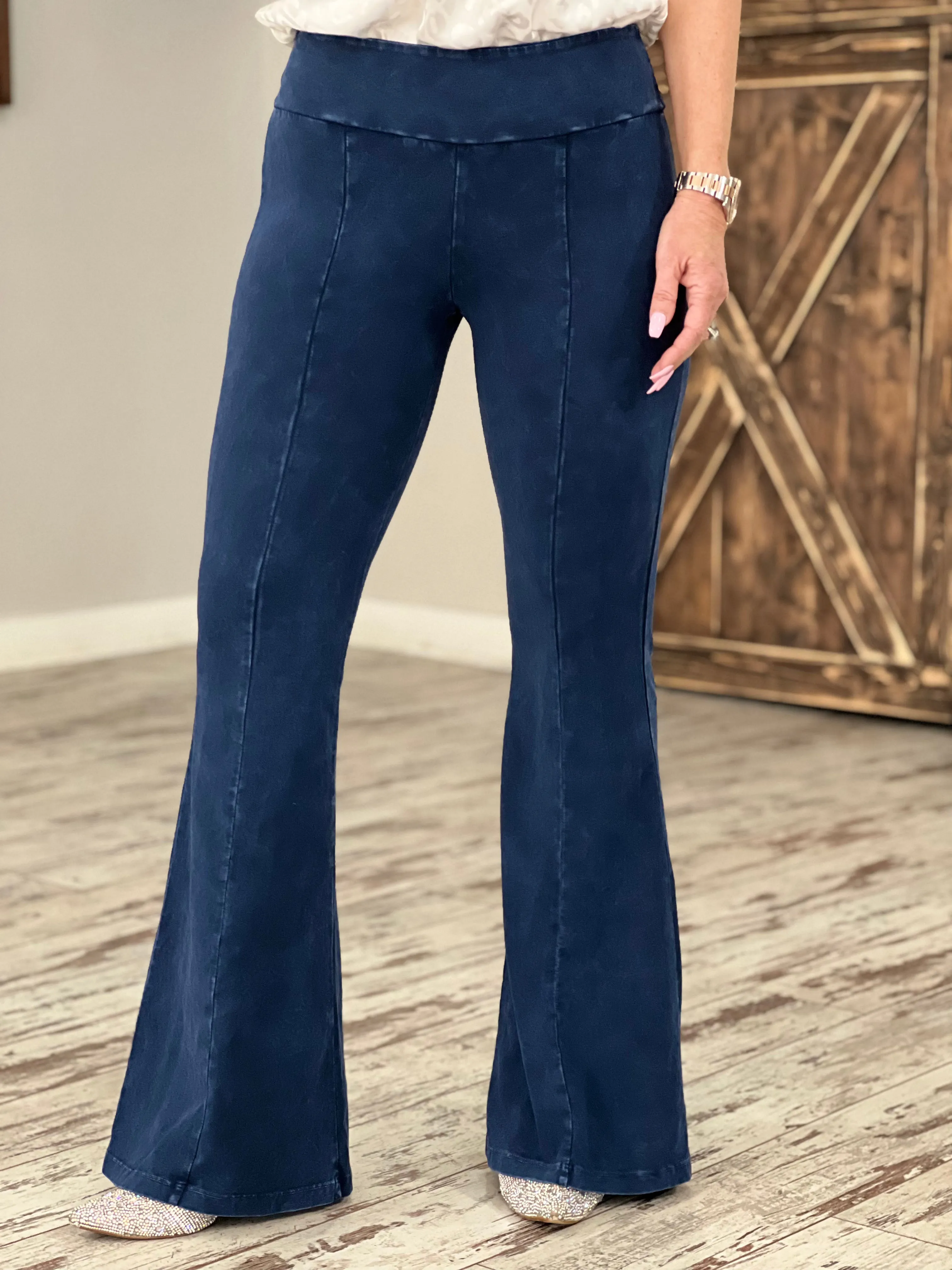 Washed Bell Bottom Front Seam Flare Pants in Dark Blue